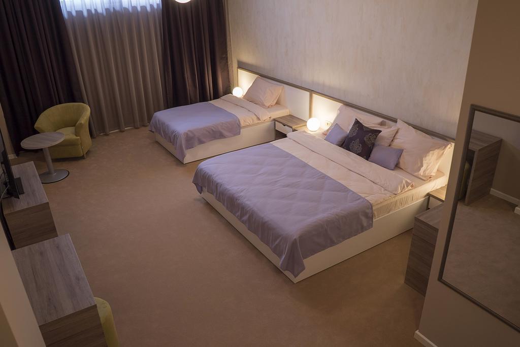 Casino Motel Senator Gevgelija Room photo